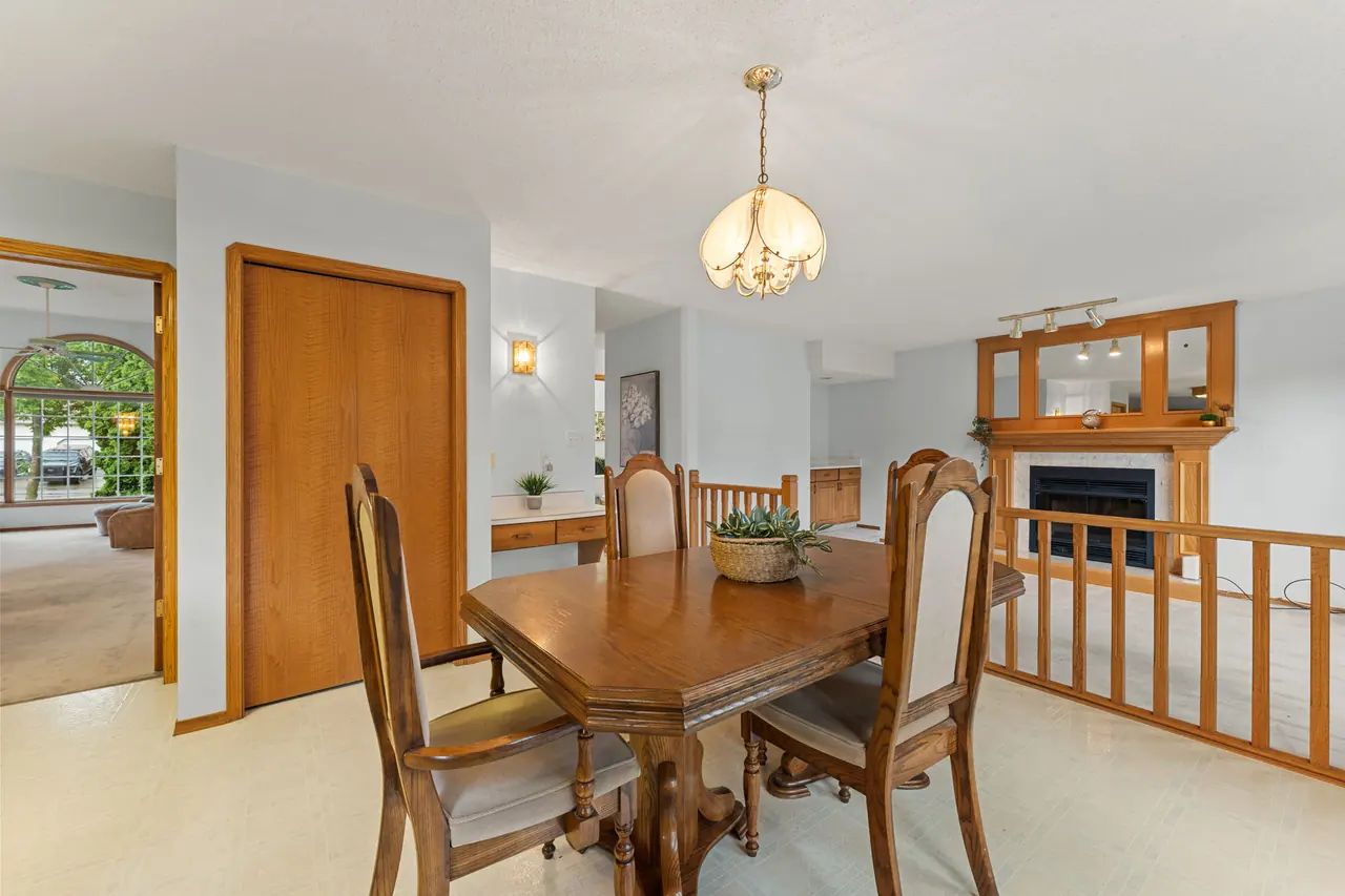 Dining nook, kitchen and family room